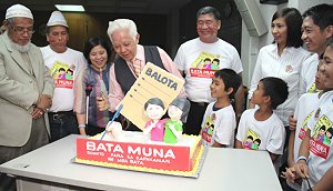 bata muna at the comelec